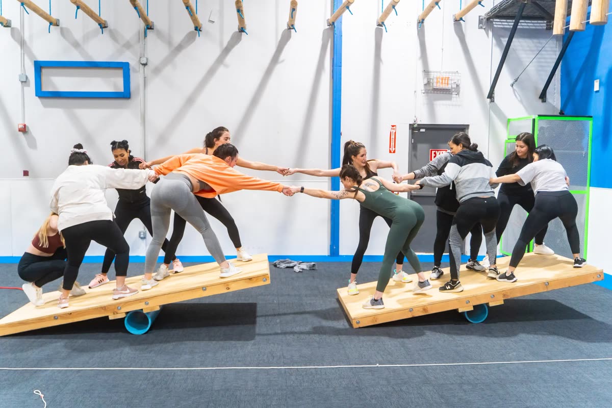 Team building games large groups